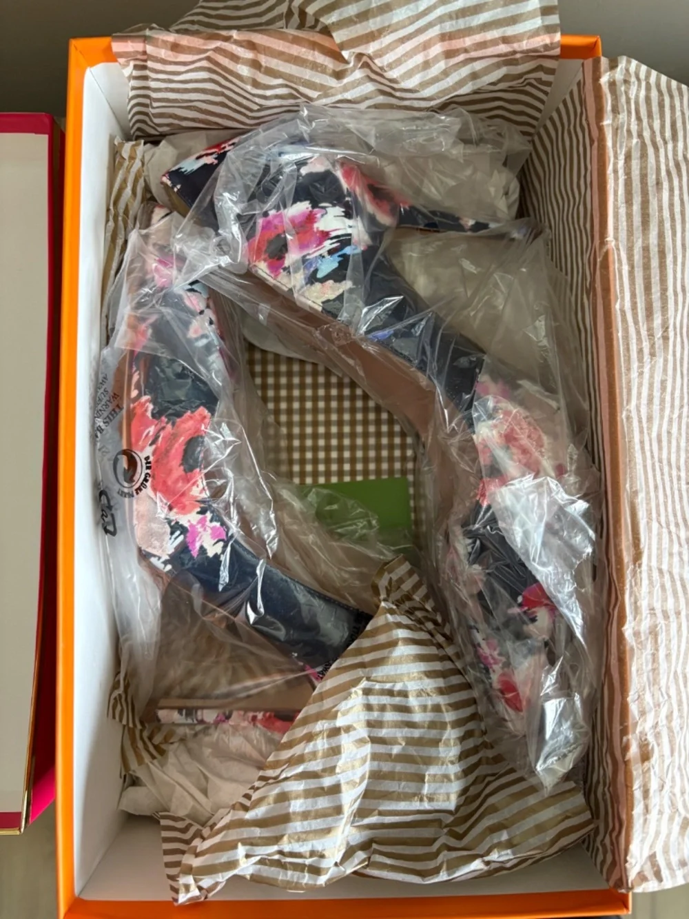 Kate Spade multi colored stilettos size 8 - Picture 5 of 6